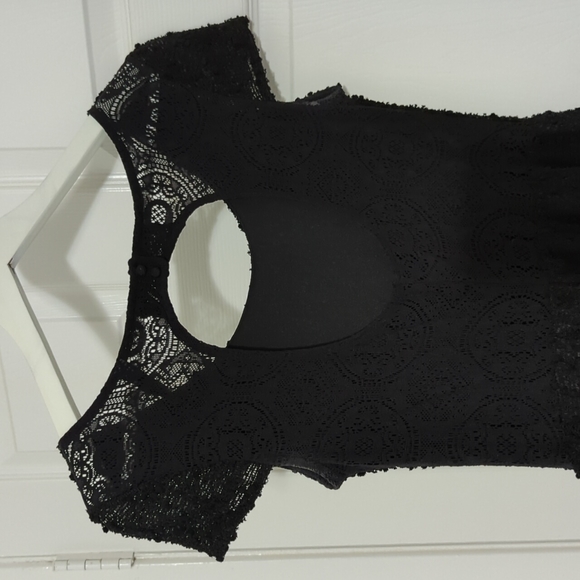 Black Sleeved Dress - Picture 3 of 5